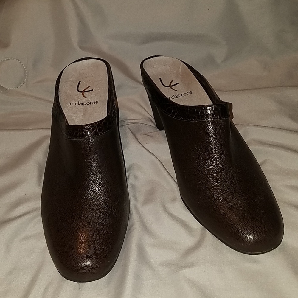 New Liz Claiborne slides 7.5 Brown